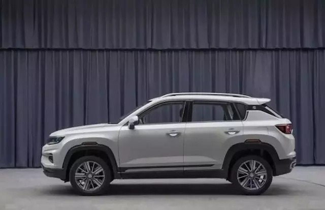 年轻化趋势： 长安发布CS35 PLUS官图的图4